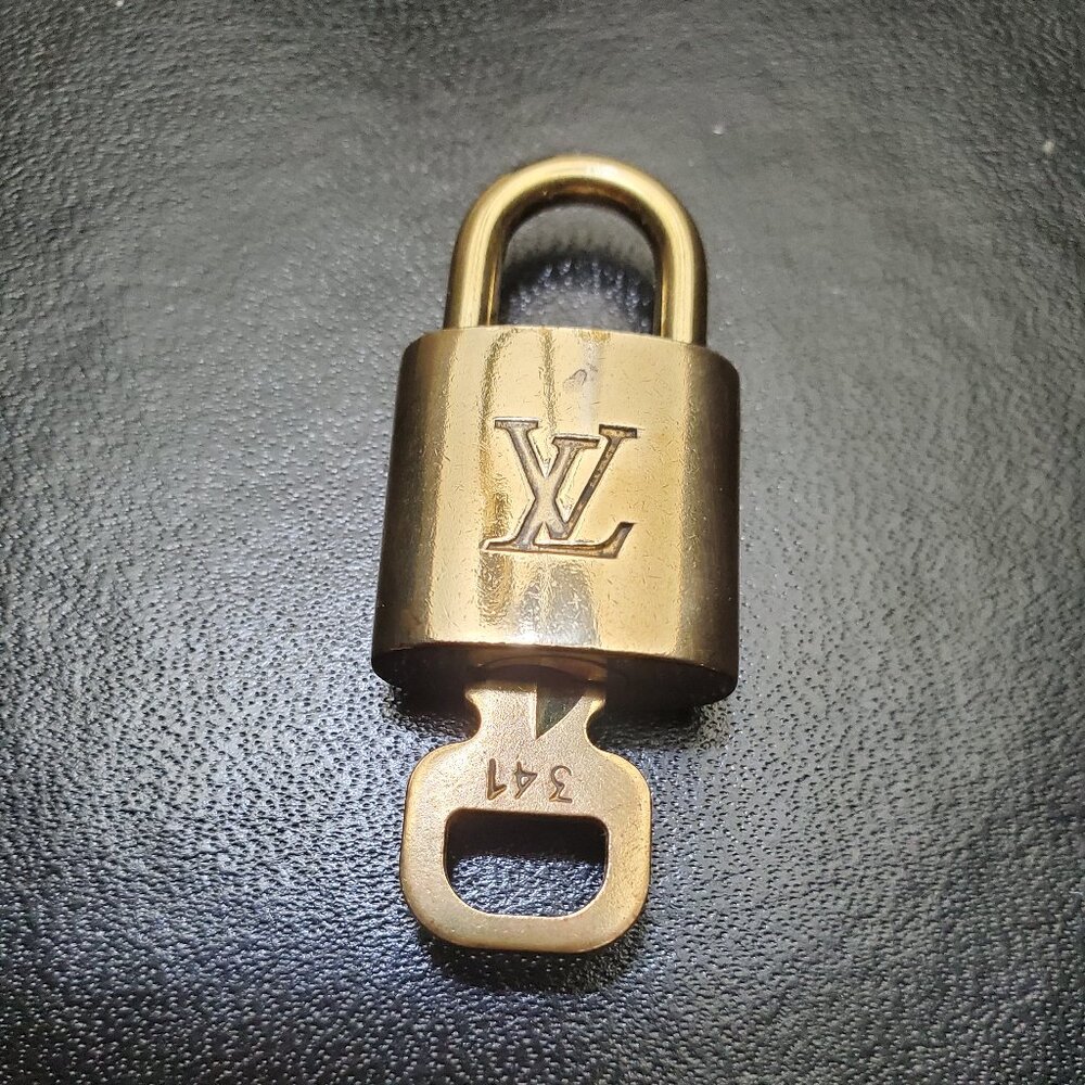 Louis Vuitton LV Lock & Key #341